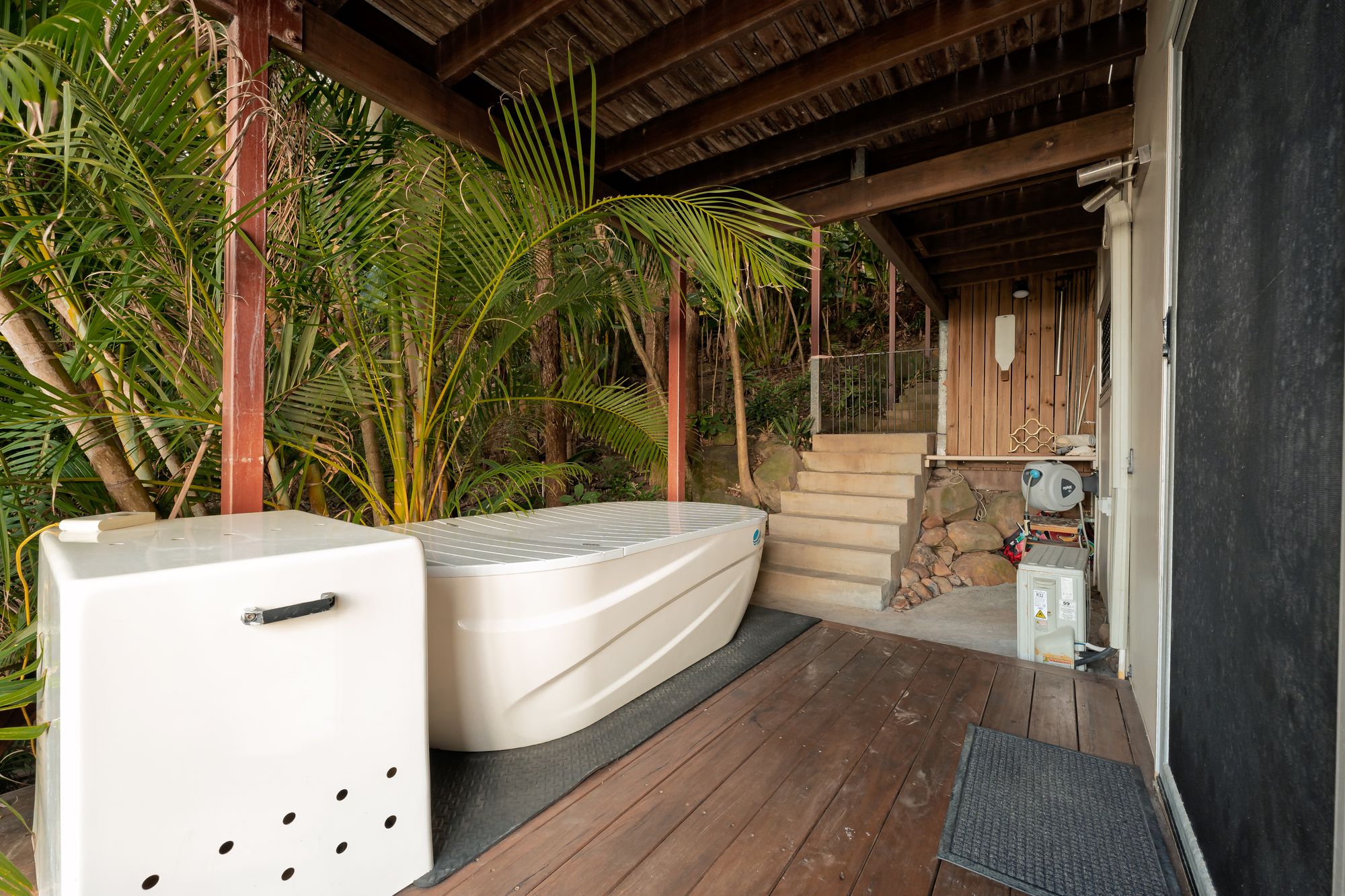 Sensory deprivation float tank